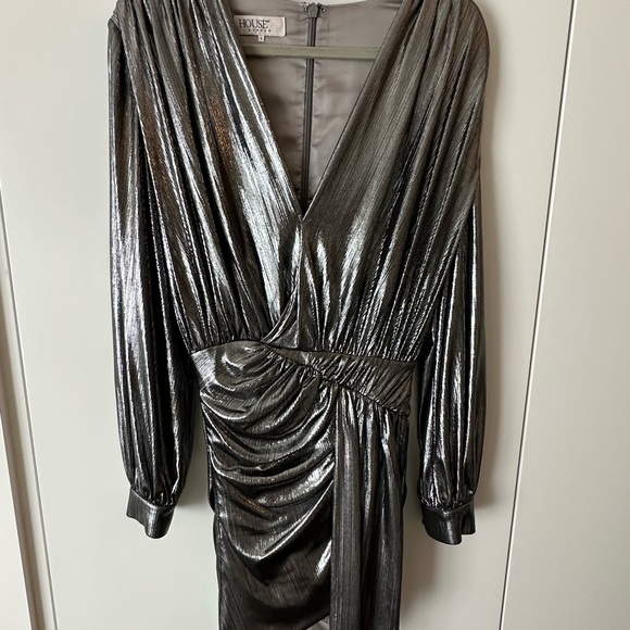 Dress by House of CB. Silver metallic gorgeous on. - Picture 4 of 5
